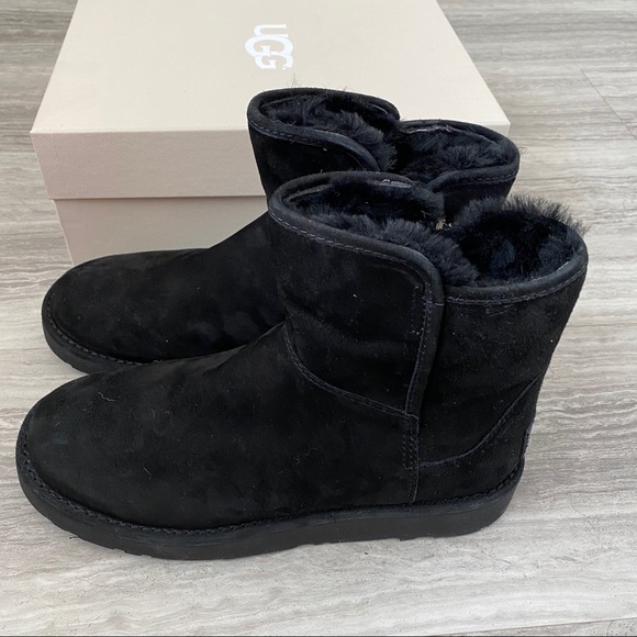 UGG Abree II Genuine Sheepskin Mini Boot - Picture 5 of 9